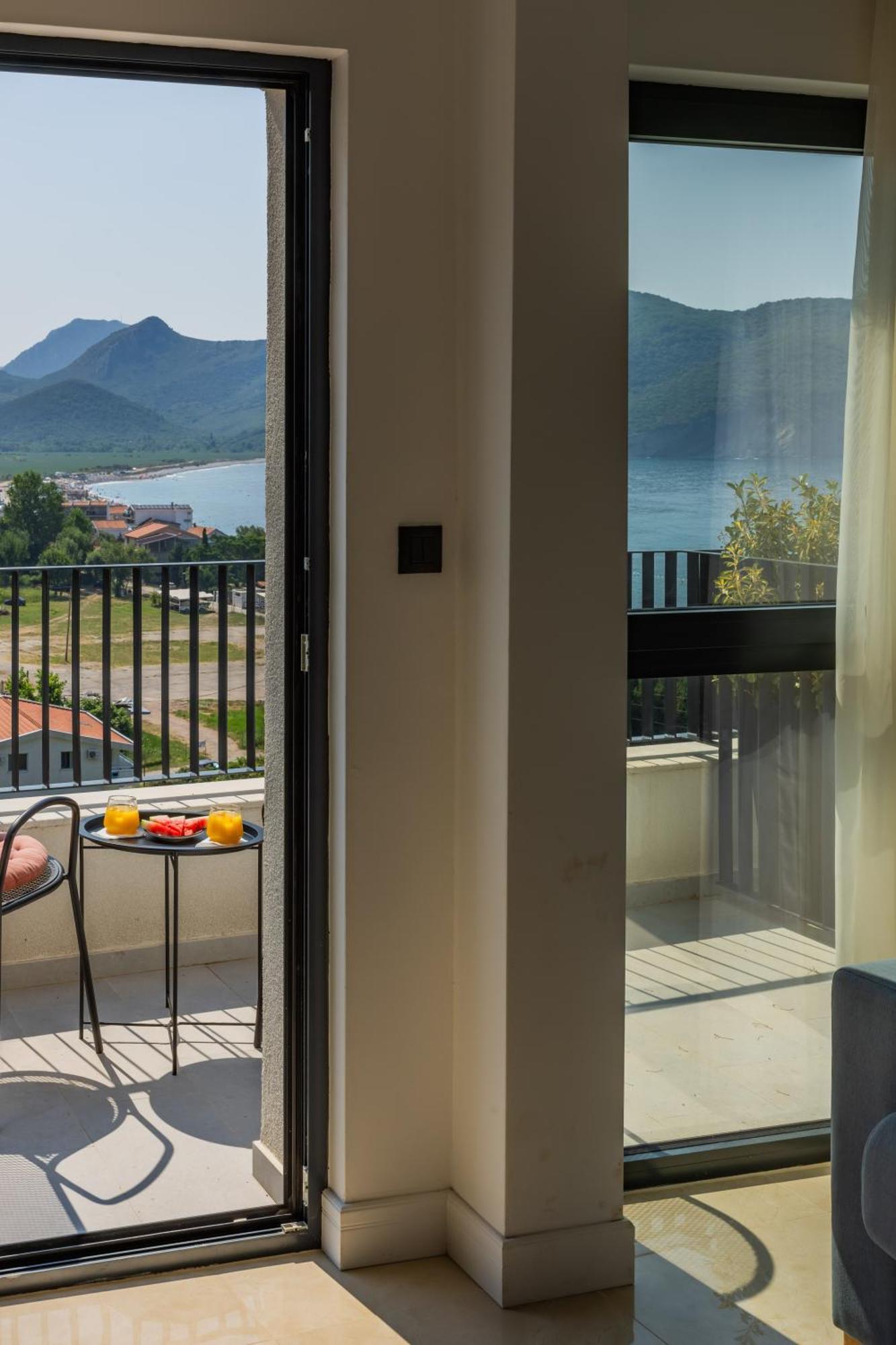 Hotel Aquilo Petrovac Exterior photo