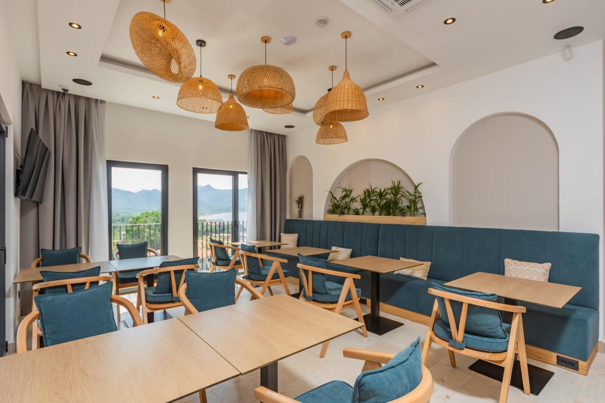 Hotel Aquilo Petrovac Exterior photo