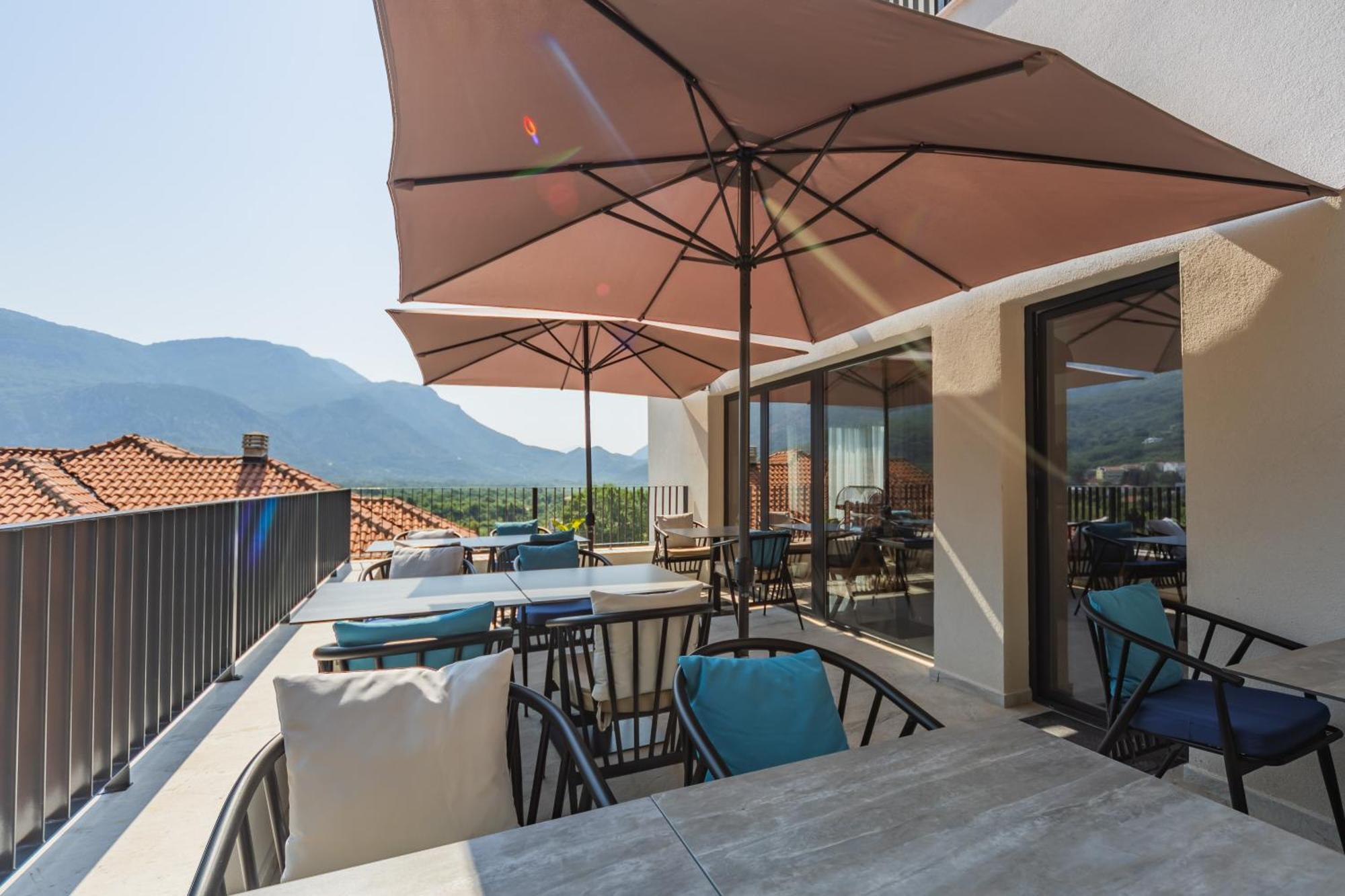 Hotel Aquilo Petrovac Exterior photo