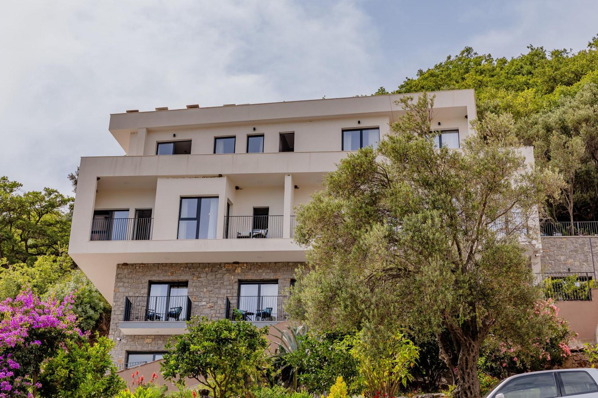 Hotel Aquilo Petrovac Exterior photo