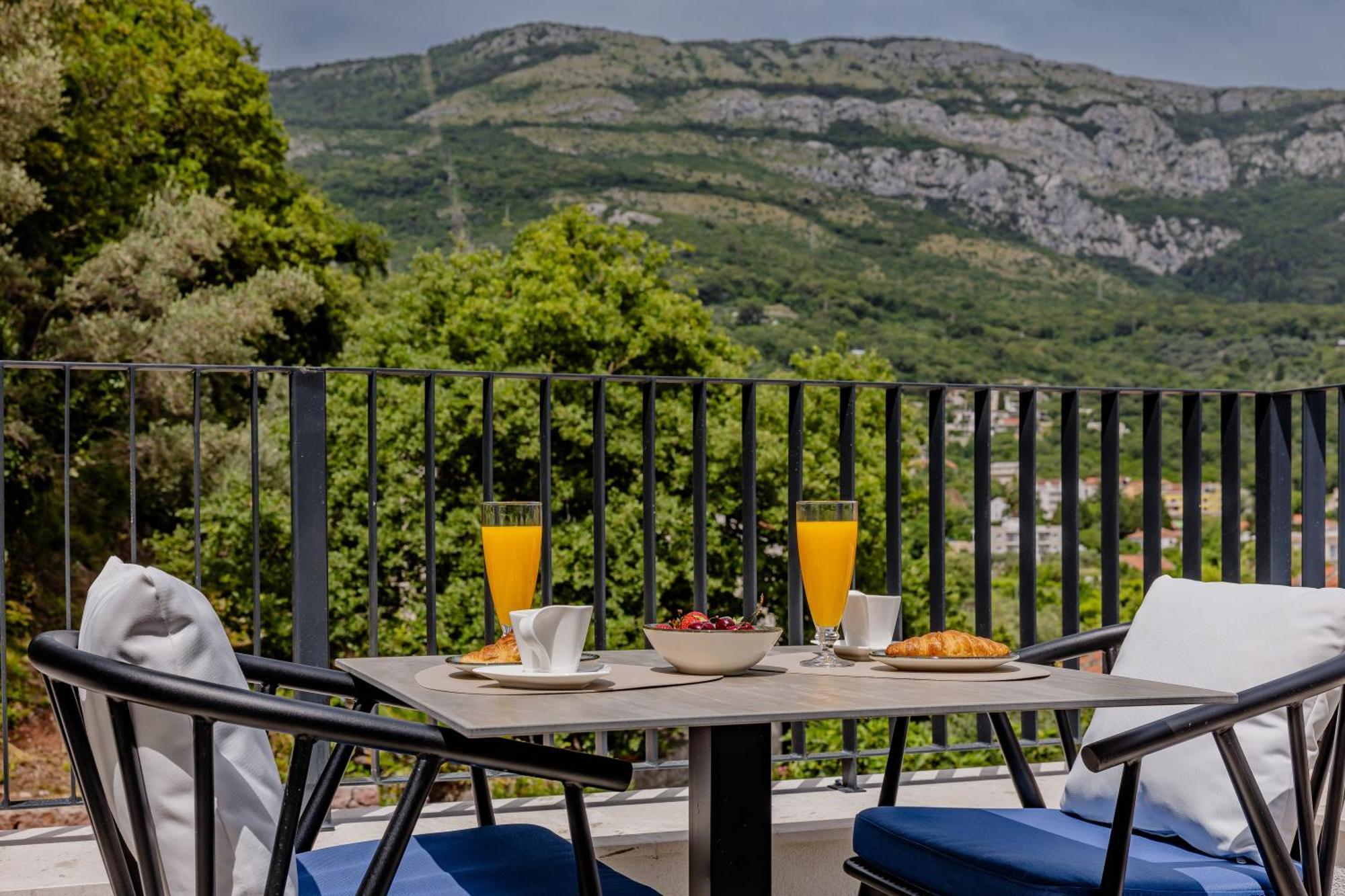 Hotel Aquilo Petrovac Exterior photo