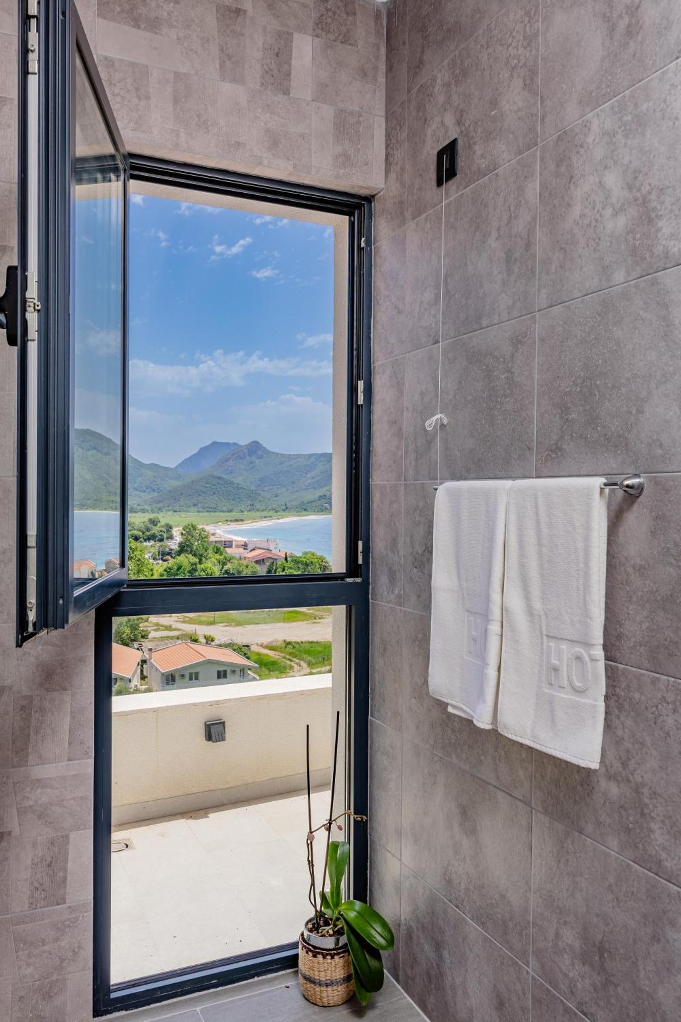 Hotel Aquilo Petrovac Room photo
