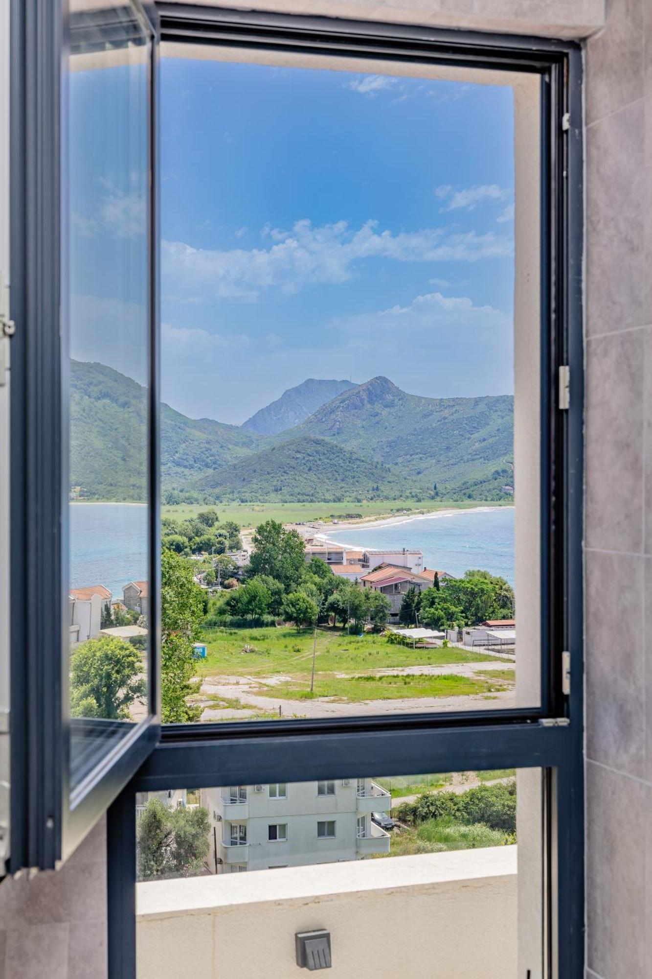 Hotel Aquilo Petrovac Exterior photo